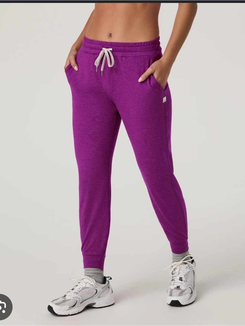 NWT limited edition Vuori Performance joggers